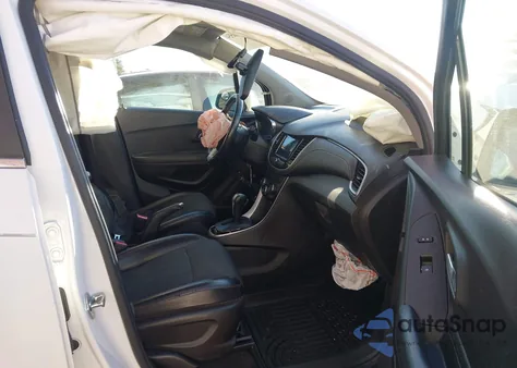 2019 Chevrolet Trax Lt z USA, uszkodzony, nr VIN KL7CJLSB2KB757996